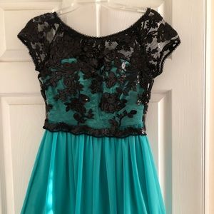Cute!! Teen party dress size 3/4